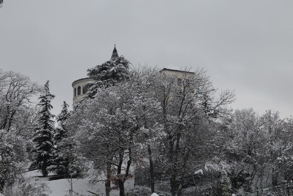 Beauregard Apartment Аоста Екстериор снимка
